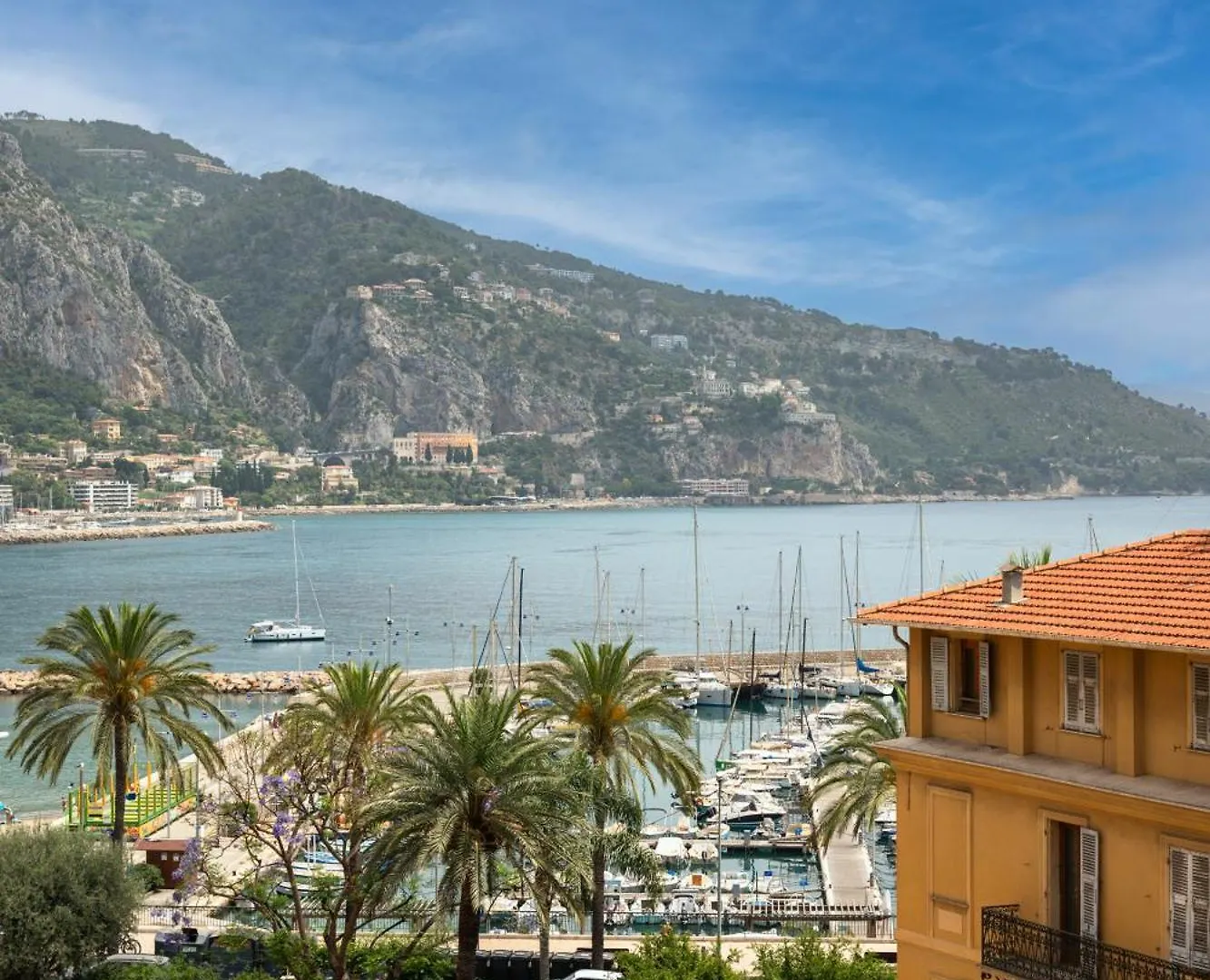 Le Saint Michel,Dernier Etage, Vieux Menton, Zone Pietonne Apartment 0*, Menton France