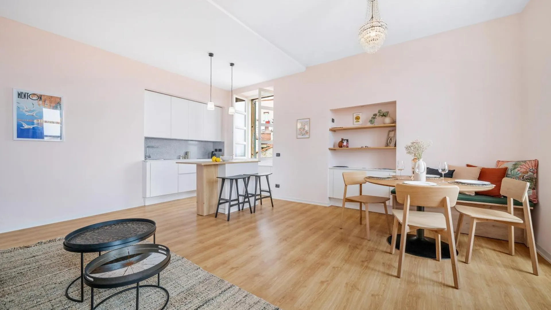 Le Saint Michel,Dernier Etage, Vieux Menton, Zone Pietonne Apartment