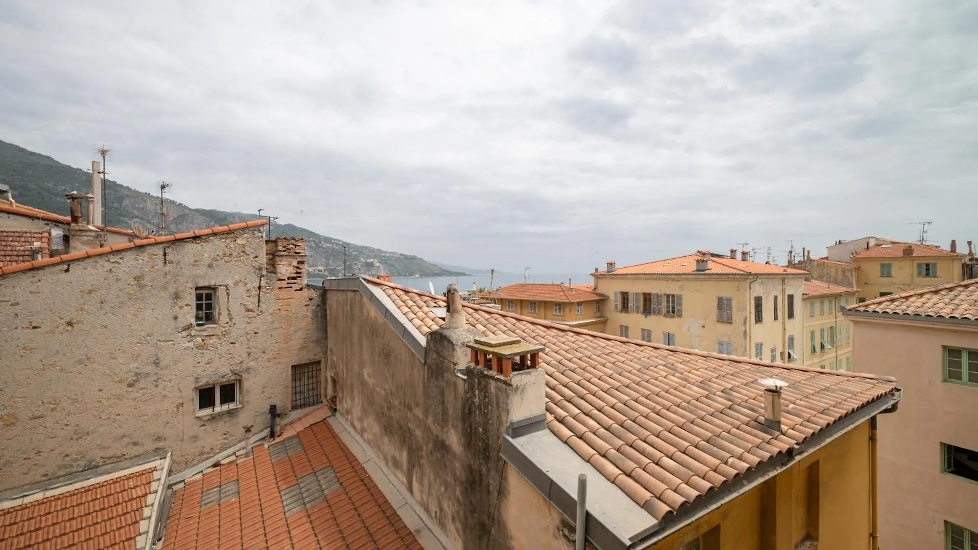 Le Saint Michel,Dernier Etage, Vieux Menton, Zone Pietonne Apartment France